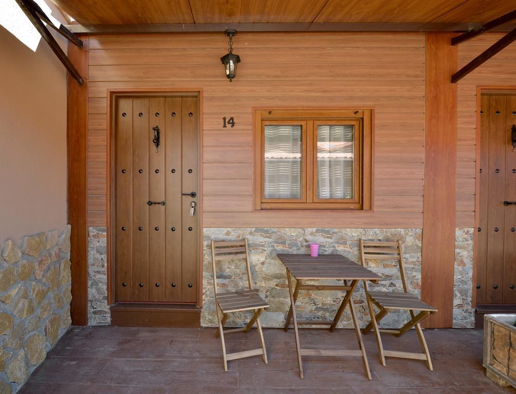 Alojamiento Hotel Rural Lalola Villacanas Luaran gambar